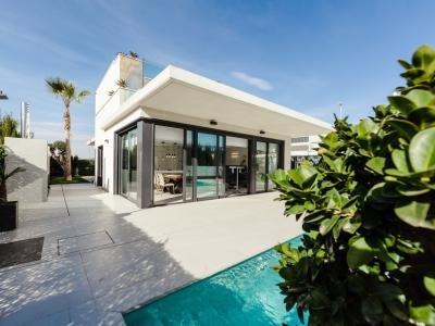 4-Bedroom Compound Villa — Abu Hamour